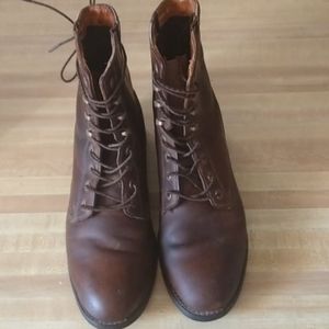 Lace up Ariat cowboy boots